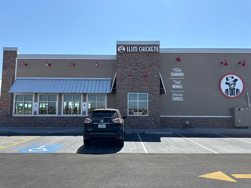 Restaurant exterior painted by ACP Commercial Painting Company in Goodyear, AZ